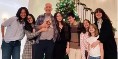 The Willis Family, Made Up Of His Current Wife, Ex-wife Demi Moore And Their Five Daughters, Got Ahead Of The Holiday Festivities